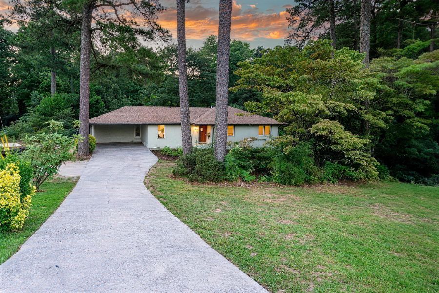 4335 King Springs Road SE in Smyrna