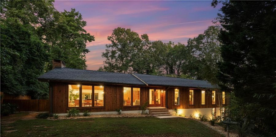 4381 King Valley Drive in Smyrna